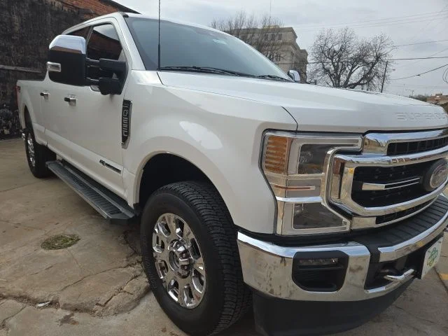 Used 2021 White Metallic Ford Lariat image 3