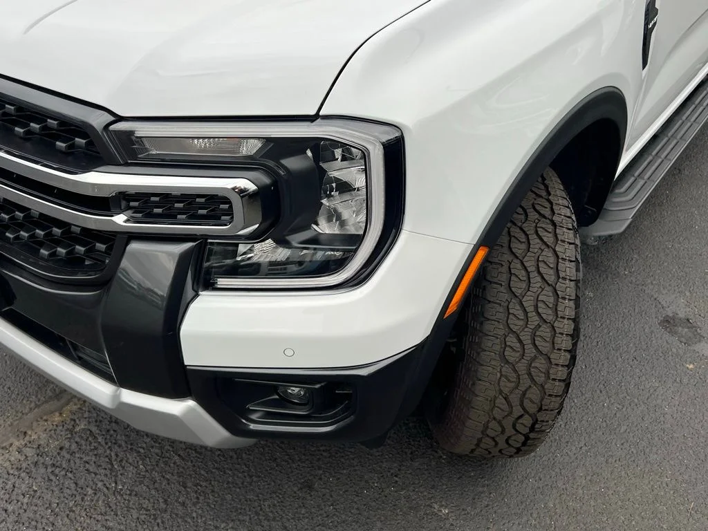 New 2026 Oxford White Ford Lariat® image 3