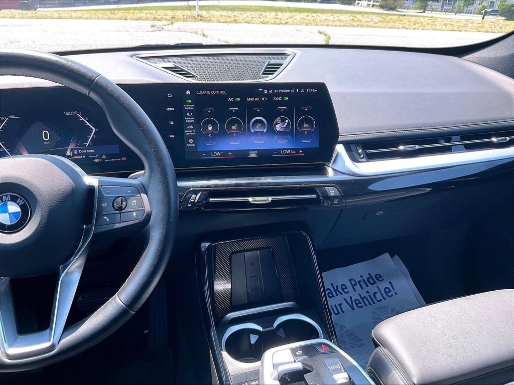 Used 2023 Gray BMW xDrive28i image 18