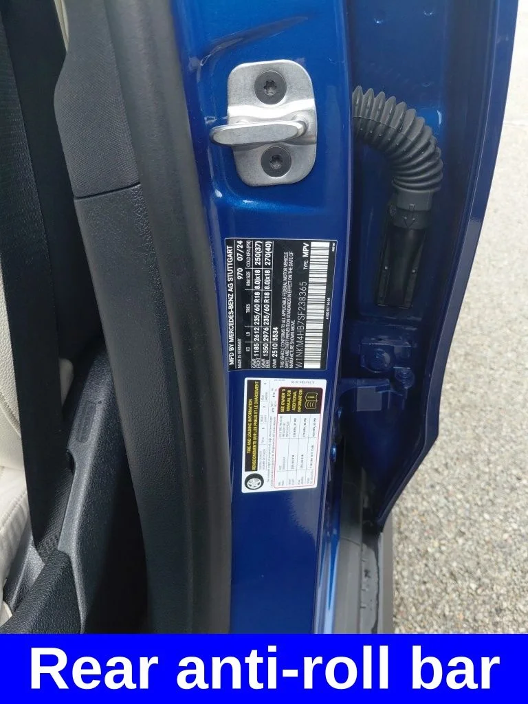Used 2025  Mercedes-Benz GLC 300 image 20