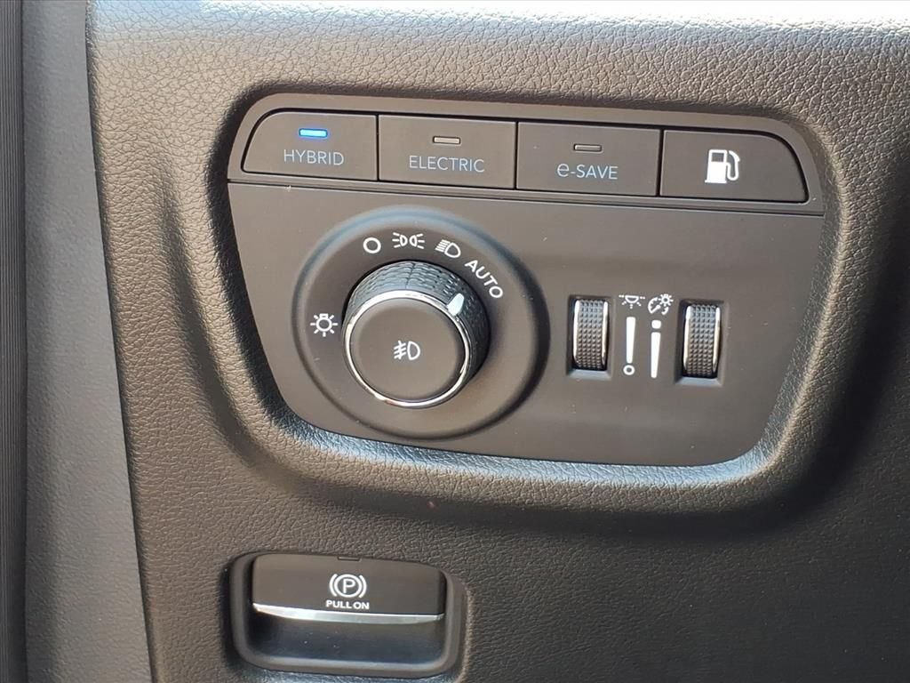 Used 2023 Red Jeep Overland 4xe image 19