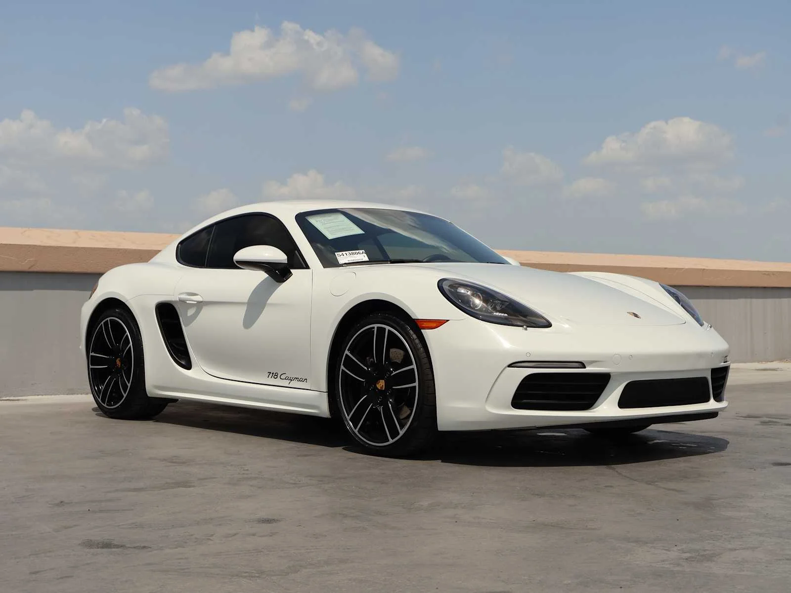 Used 2018 White Porsche  image 4