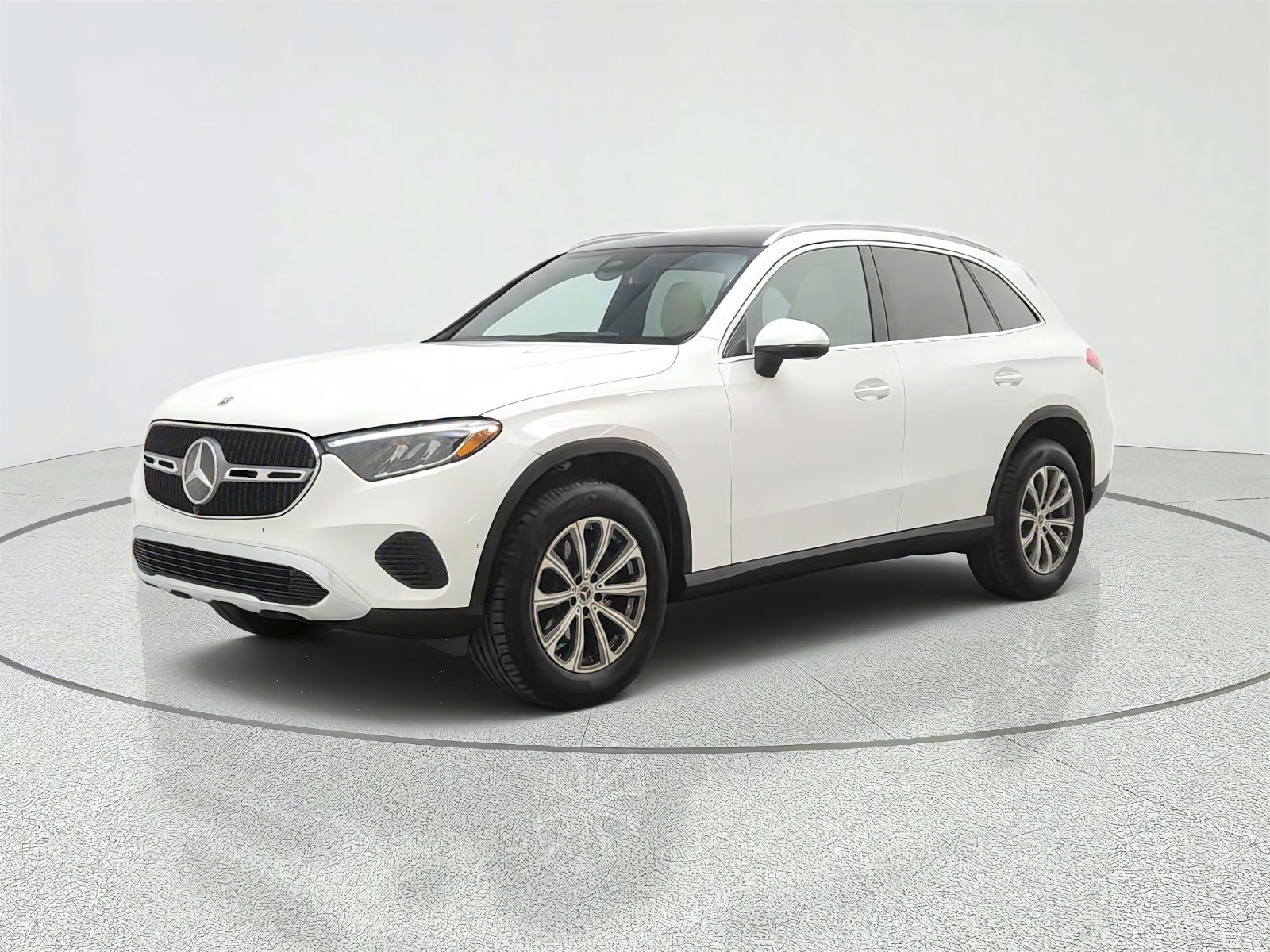 Certified Used 2024 Polar White Mercedes-Benz GLC 300 SUV image 1