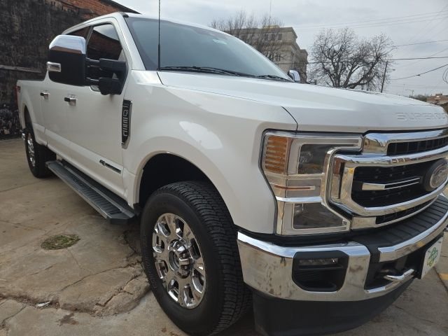 Used 2021 White Ford Lariat image 3