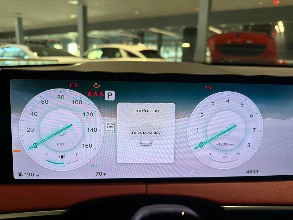 Used 2026 White Genesis 3.5T Sport Advanced image 9