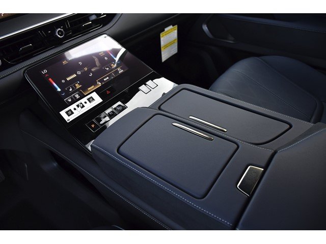 New 2026 2T RADIANT WHIT INFINITI Sport 4WD image 12