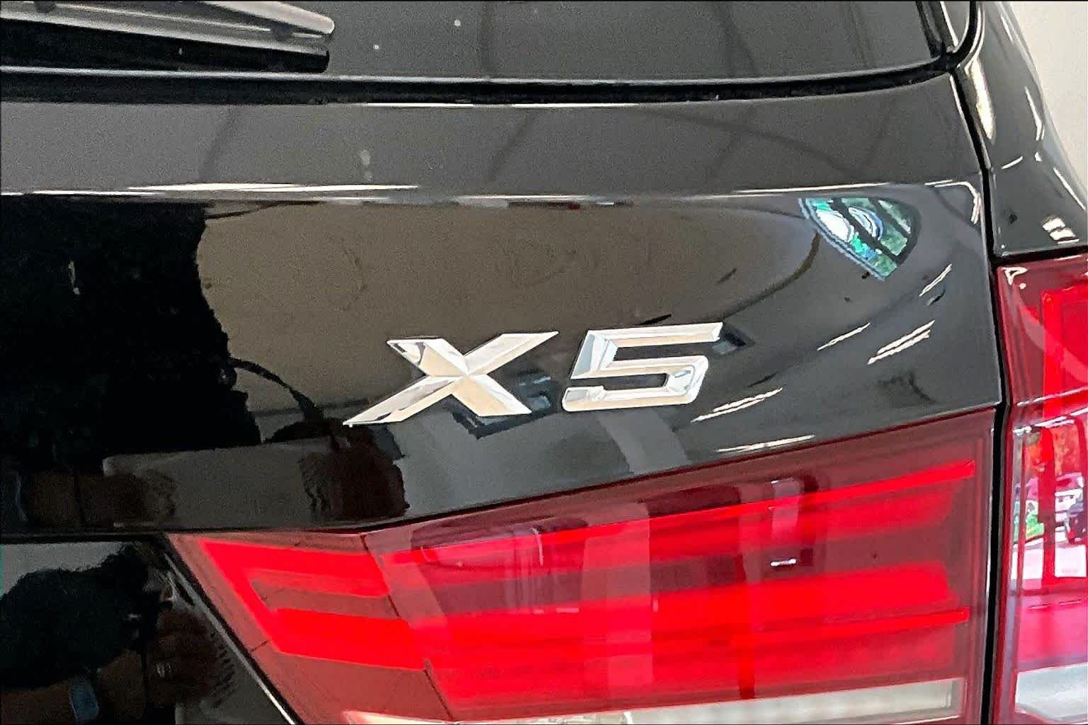 Used 2017 Jet Black BMW sDrive35i image 28