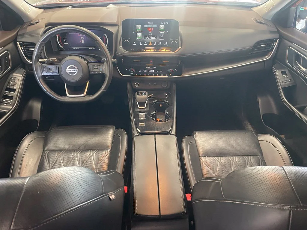 Used 2021 Red Nissan Platinum image 12