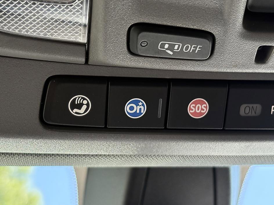 Used 2021 Northsky Blue Metallic Chevrolet RST image 24