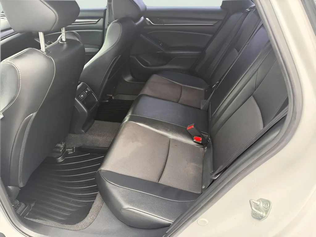 Used 2021  Honda Sport image 10