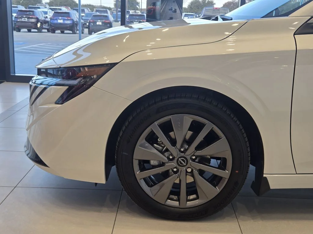 New 2026 White Nissan SL image 5