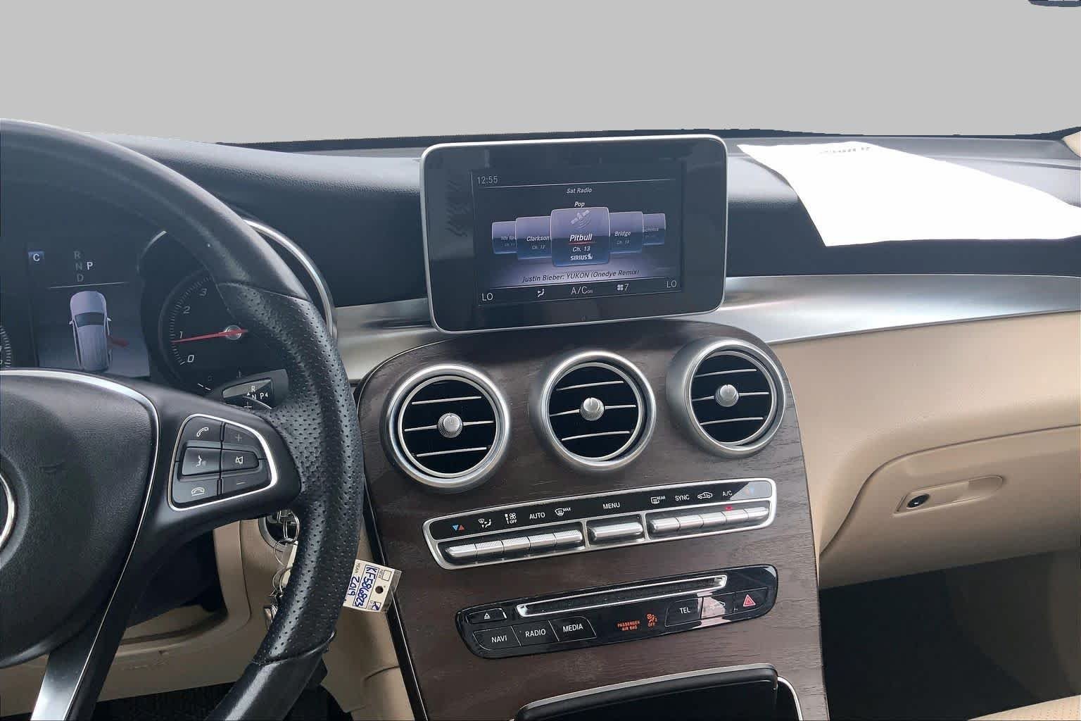 Used 2019 Lunar Blue Metallic Mercedes-Benz GLC 300 image 7