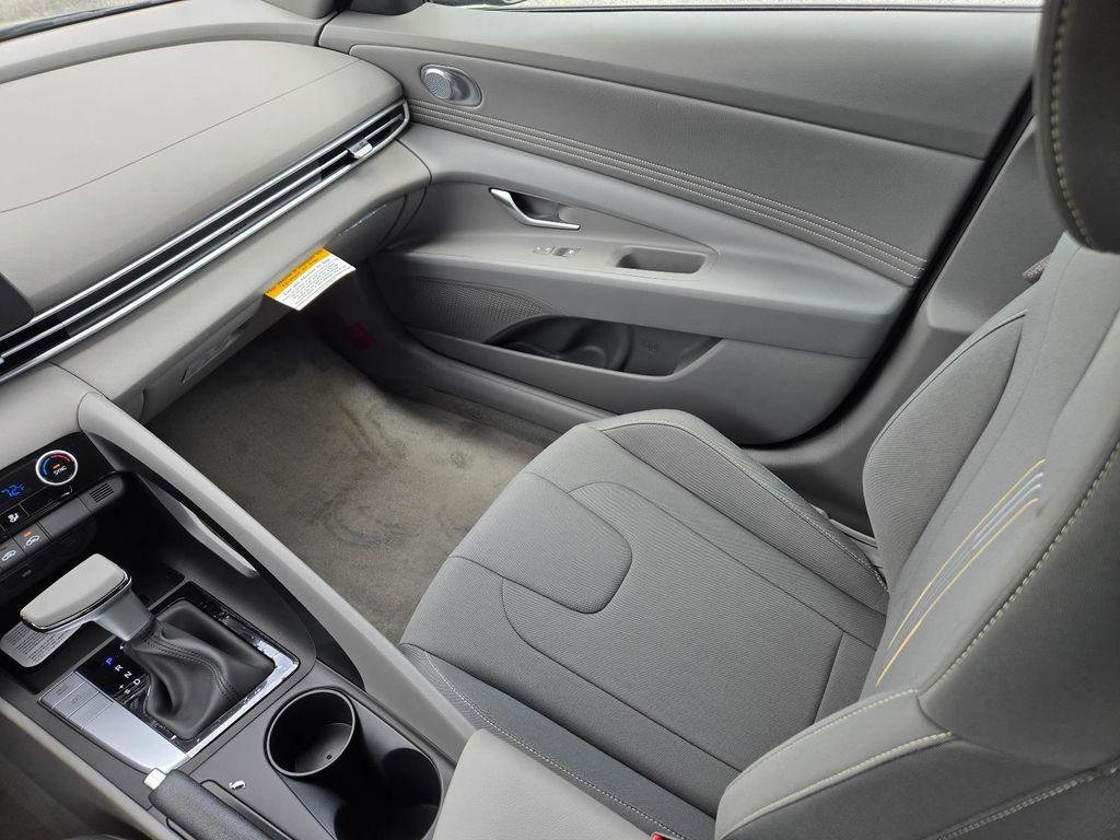 New 2026 Gray Hyundai SEL Sport image 18