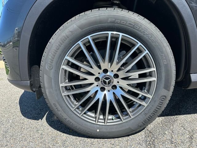 Used 2026 Gray Mercedes-Benz GLC 300 image 9