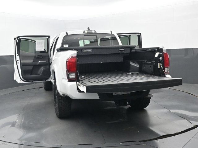 Used 2023 Ice Cap Toyota SR5 image 36