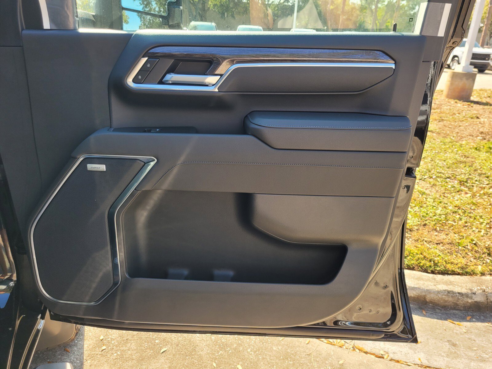 2025 Chevrolet Silverado 2500 HD LTZ - Photo 15