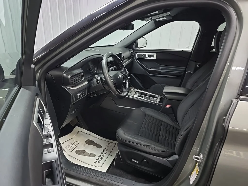 Used 2020 Green Ford XLT image 30