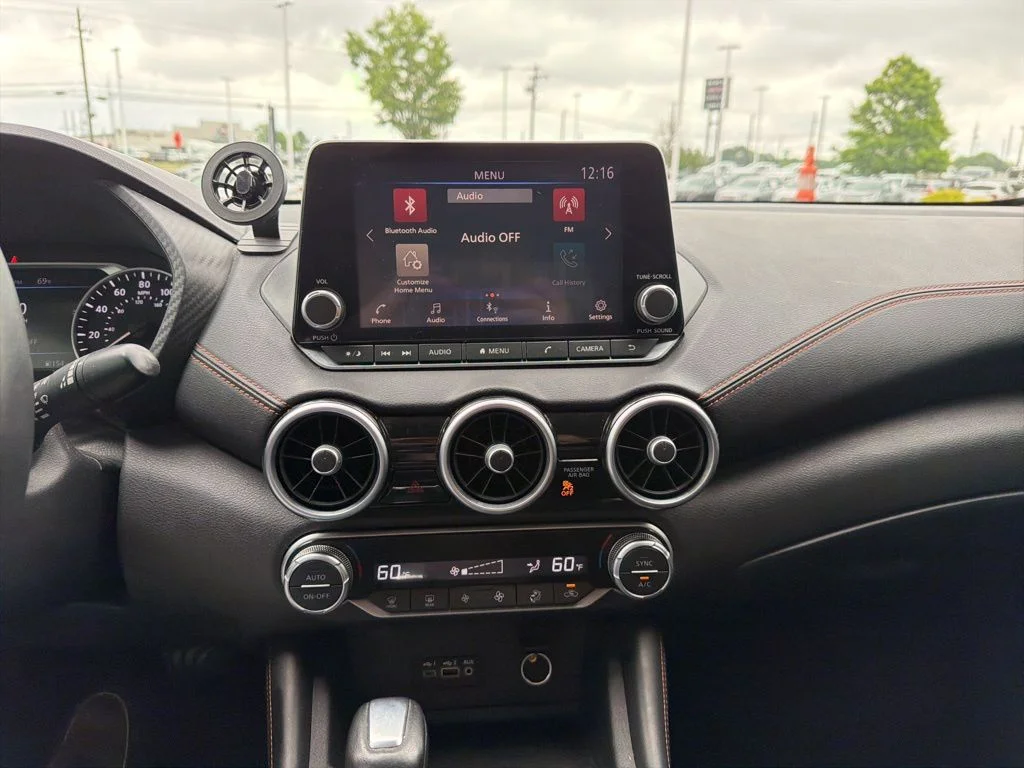 Used 2021 Gray Nissan SR image 21