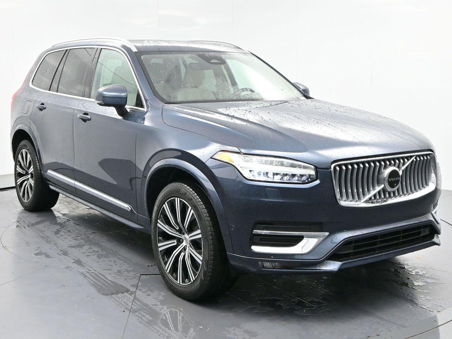 Used 2023 Denim Blue Metallic Volvo Plus image 2