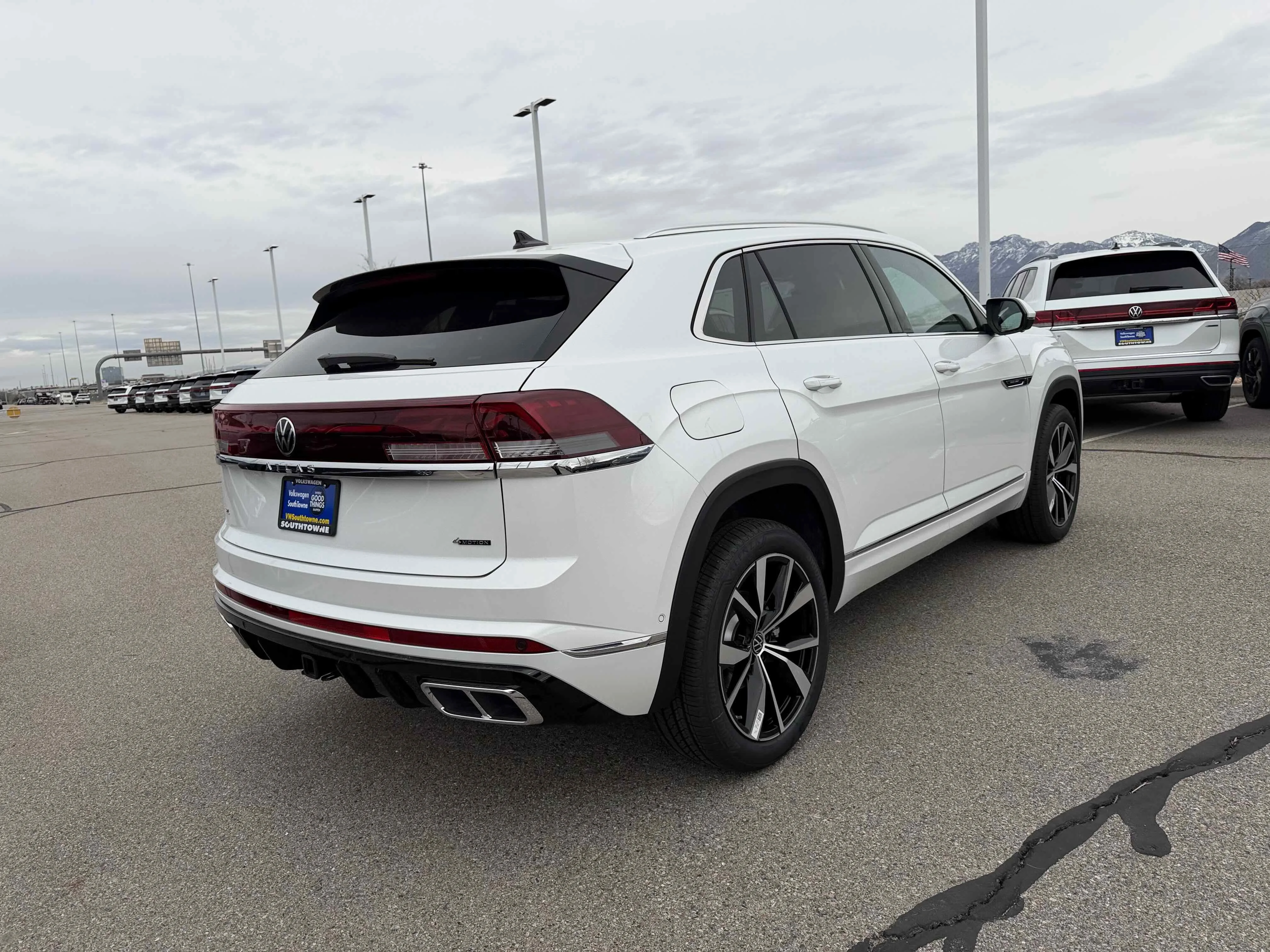 New 2026 Opal White Volkswagen 2.0T SEL Premium R-Line image 10