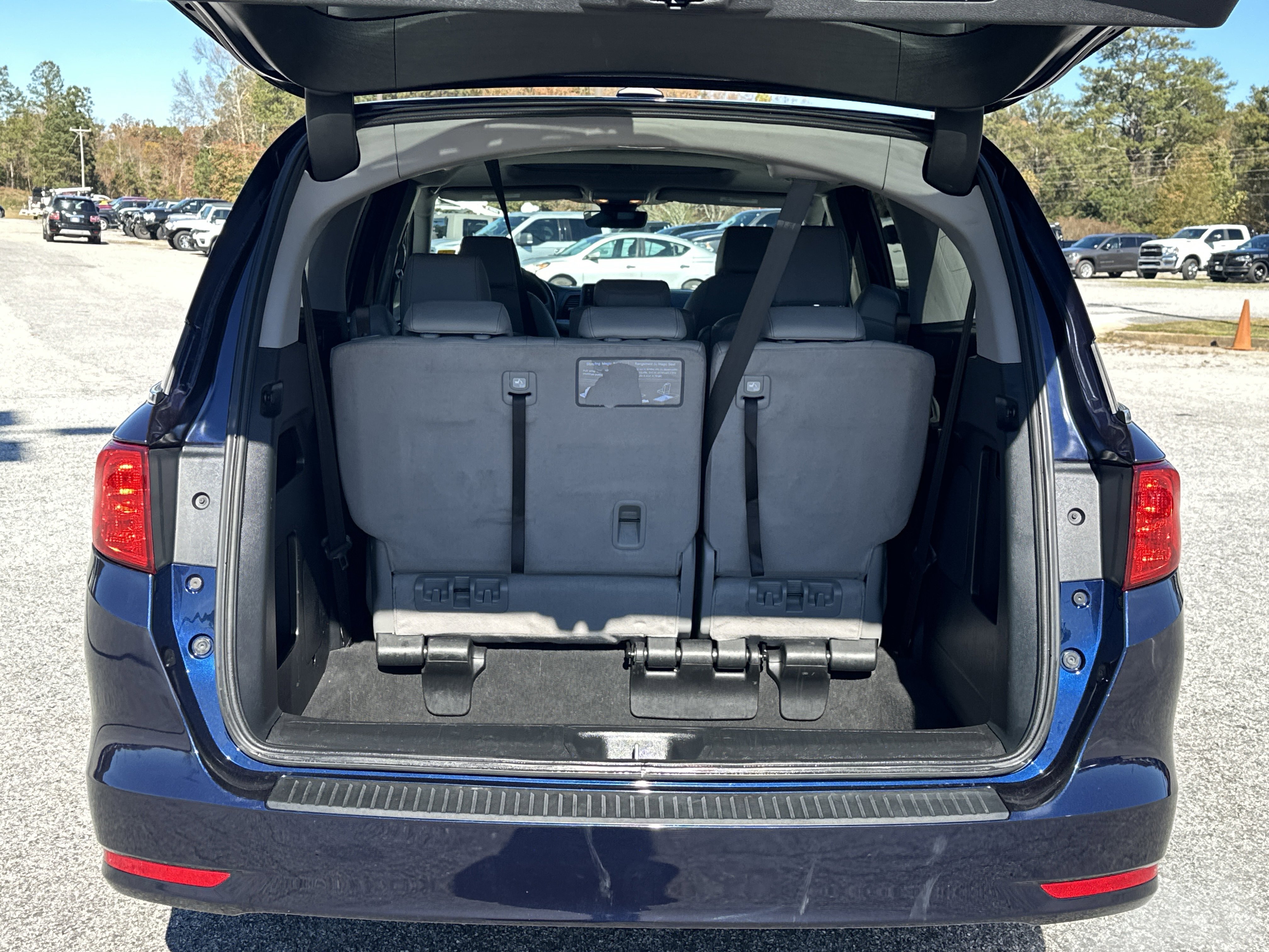 2024 Honda Odyssey EX-L - Photo 18