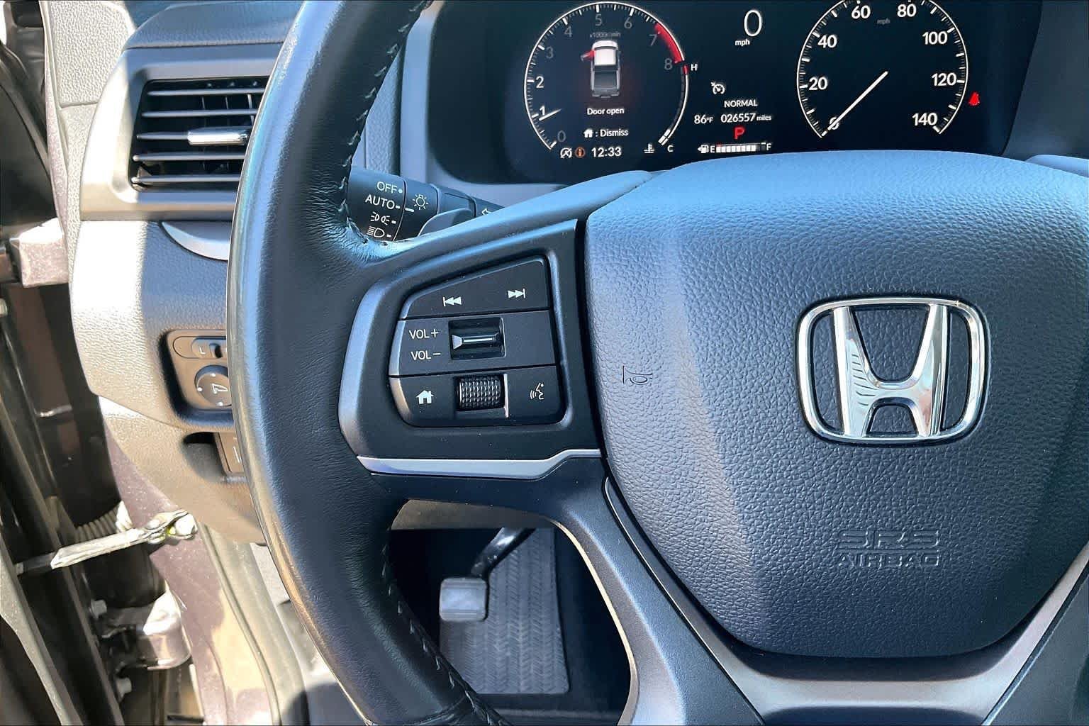 Used 2025 Modern Steel Metallic Honda RTL image 23