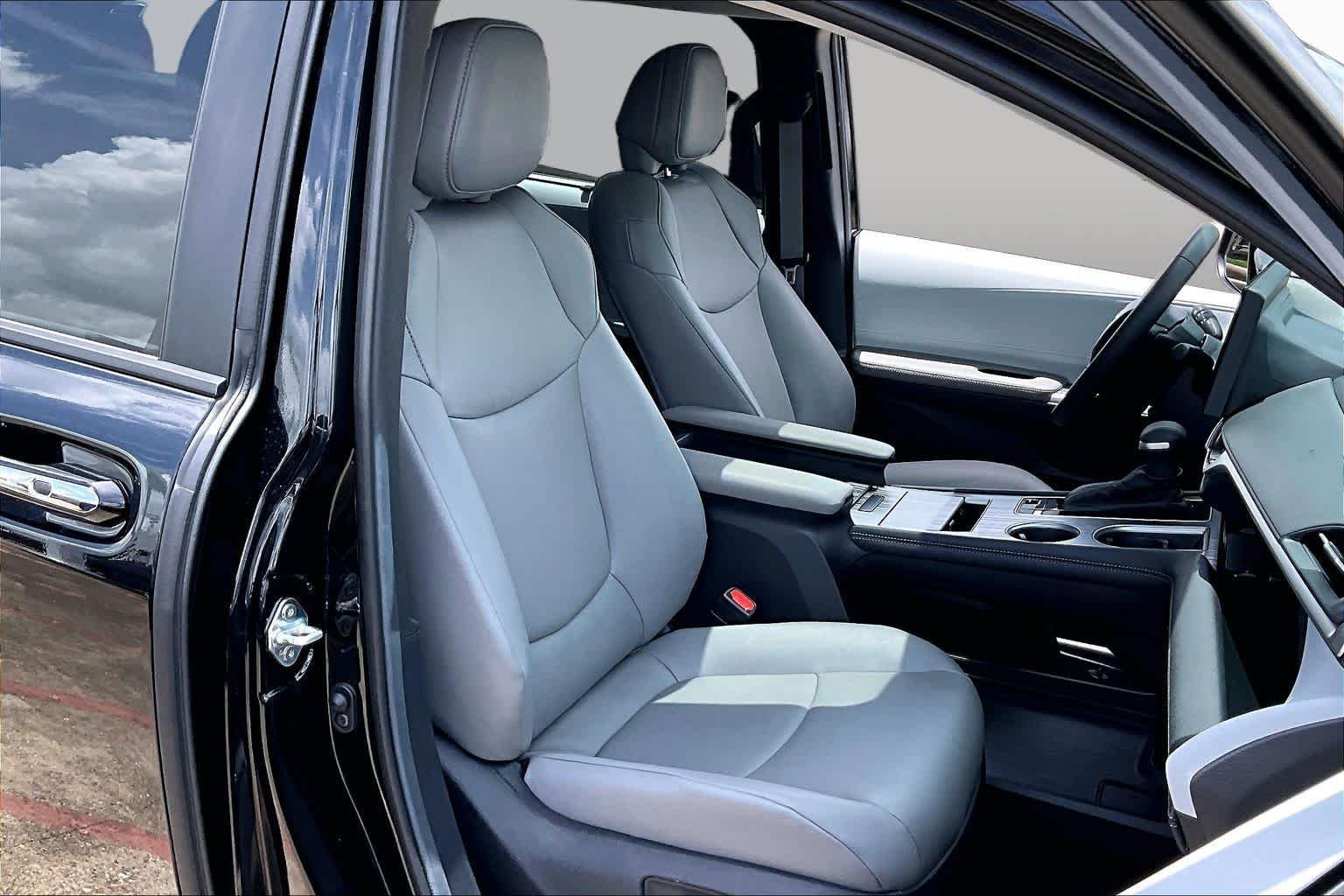 Used 2025 Midnight Black Metallic Toyota XLE image 9