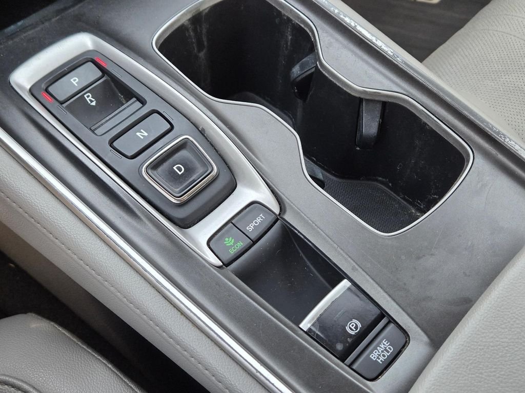 Used 2020 Silver Honda EX-L image 29