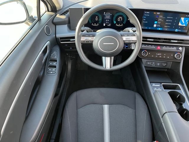 Certified Used 2025 White Hyundai SEL image 7