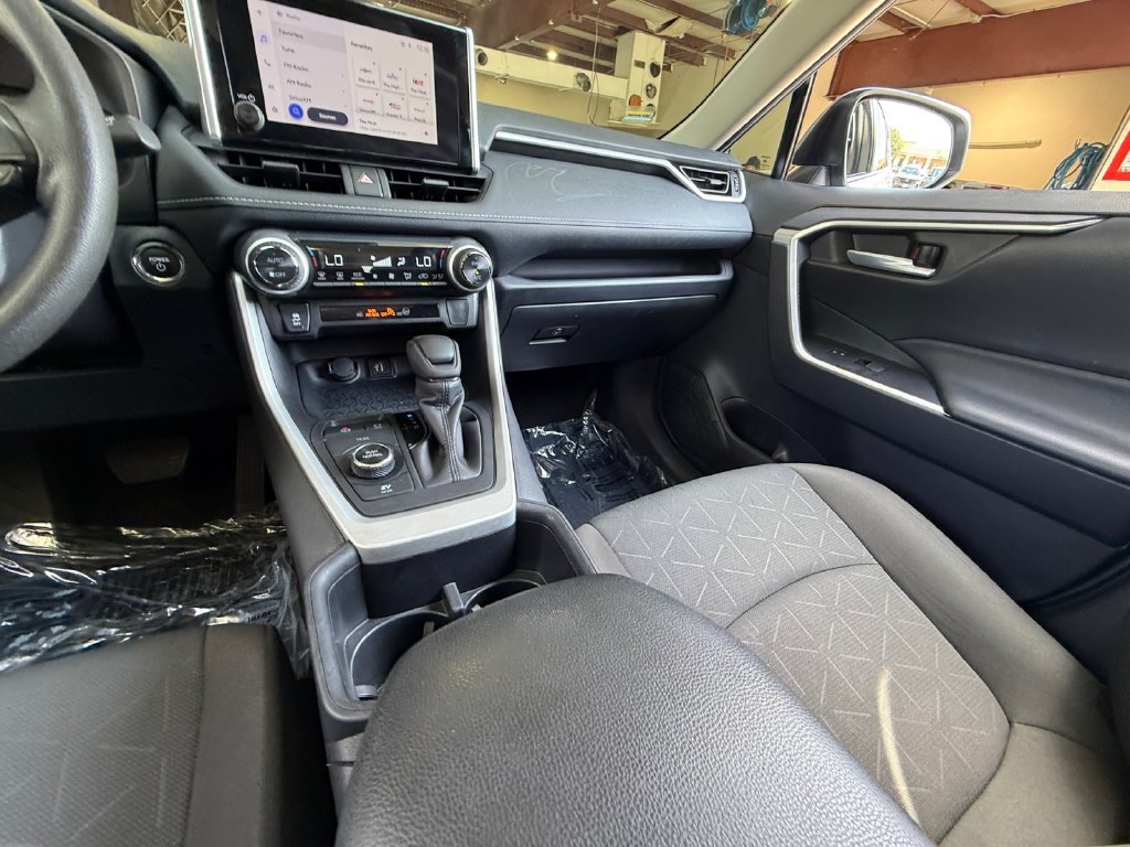 Used 2025 Silver Toyota XLE image 15