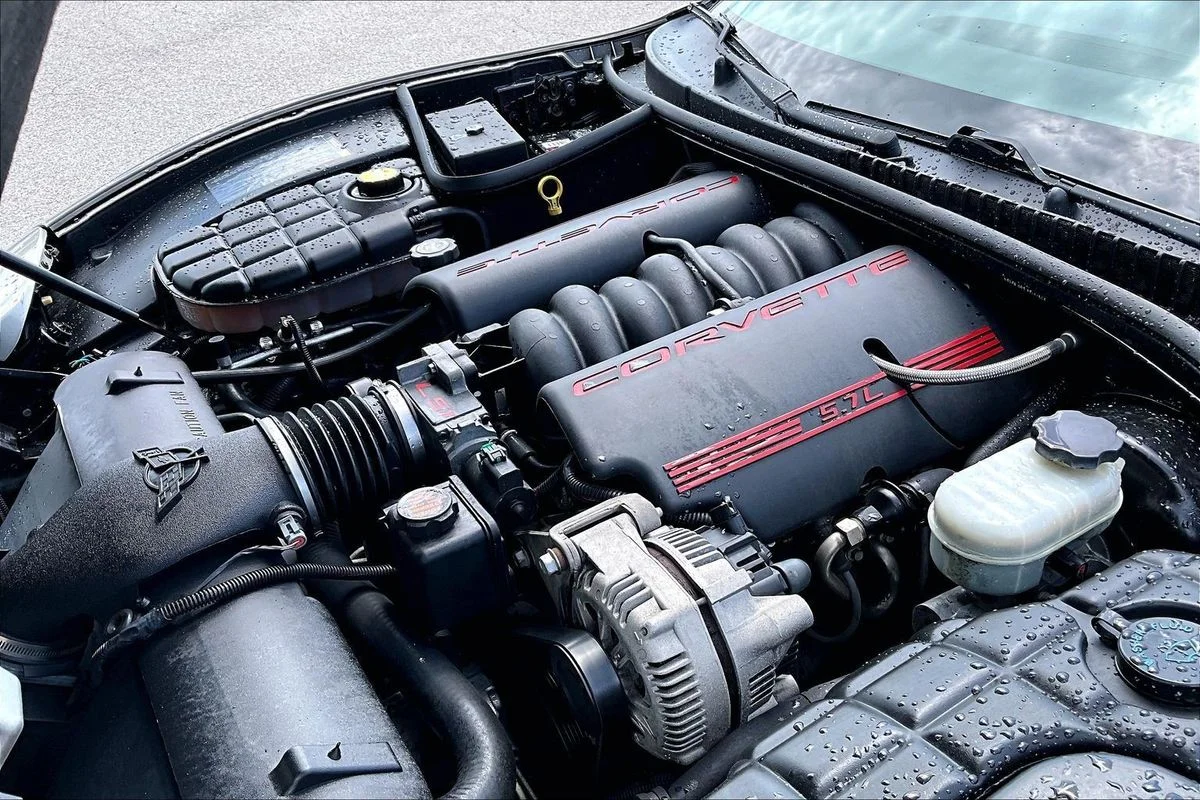 Used 2000  Chevrolet  image 30