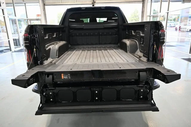 2026 GMC Sierra EV Elevation - Photo 9