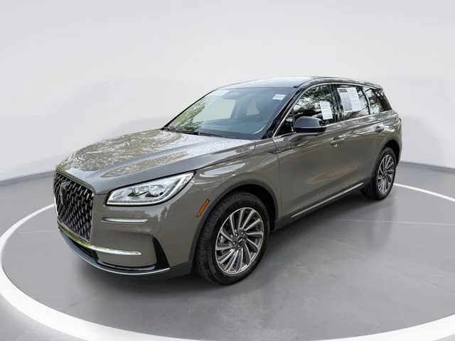 Used 2025 Gray Lincoln Reserve image 1