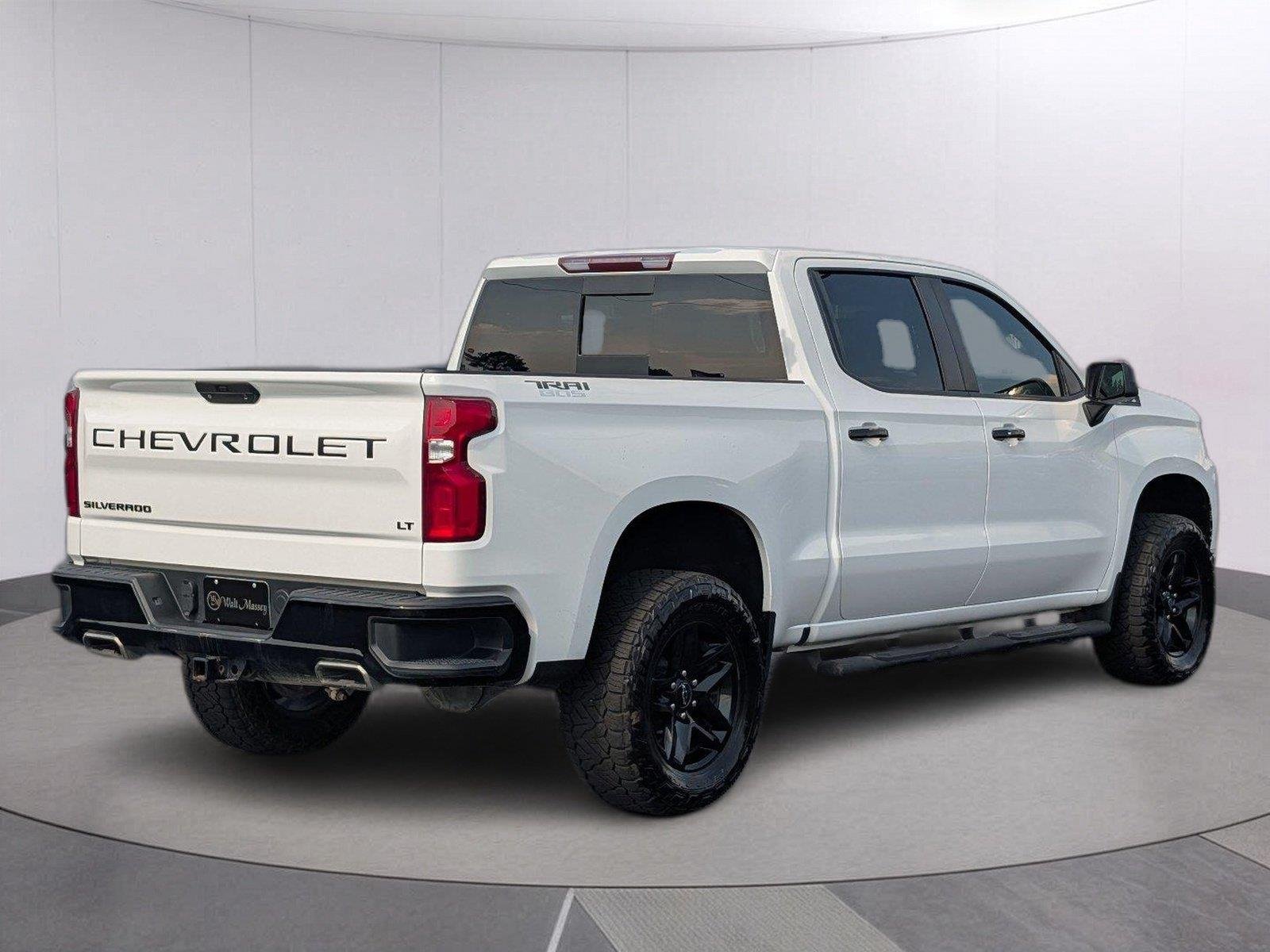 Used 2021 SUMMIT WHITE Chevrolet LT Trail Boss image 6