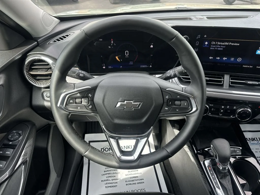 Used 2025 Green Chevrolet ACTIV image 14