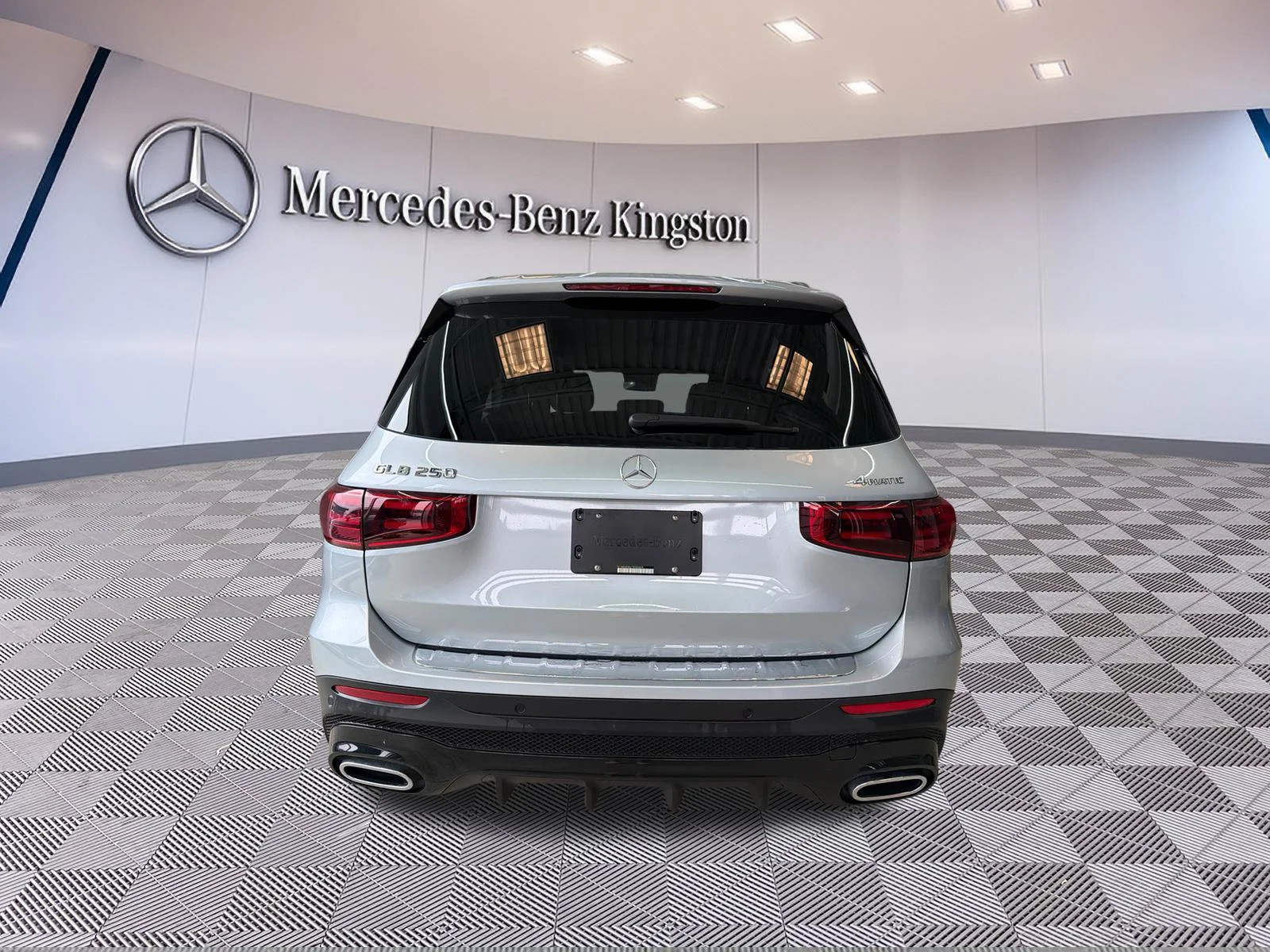 Used 2026 Silver Mercedes-Benz GLB 250 image 6
