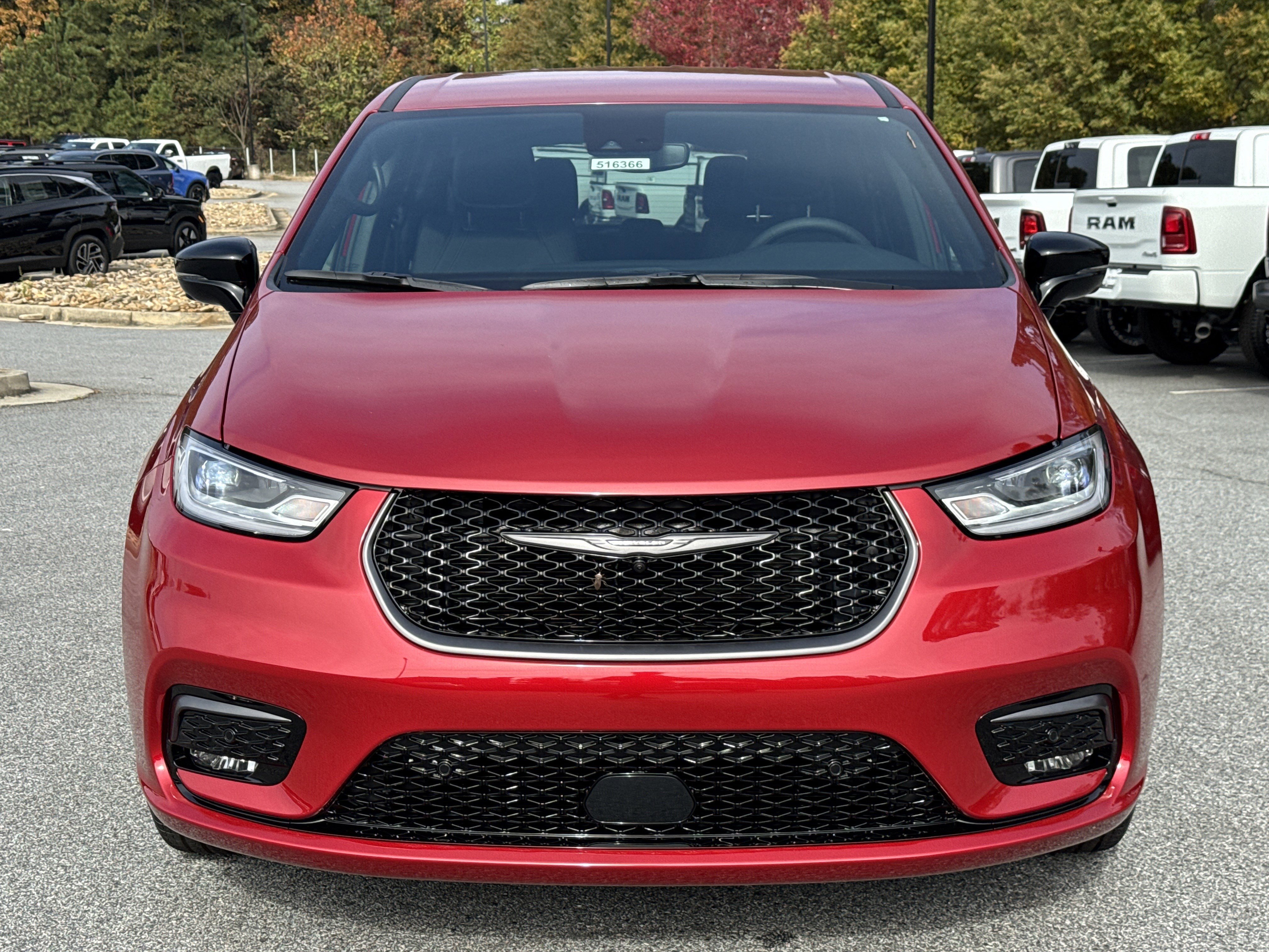 New 2026 Red Hot Pearl-Coat Exterior Paint Chrysler Select image 2