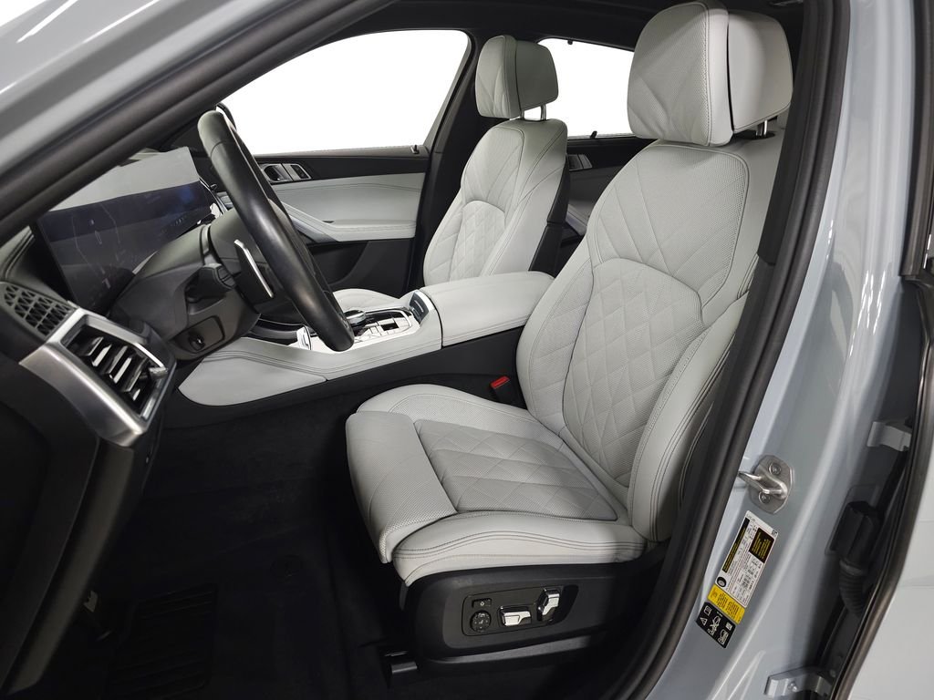 Used 2024 Gray Metallic BMW xDrive40i image 19