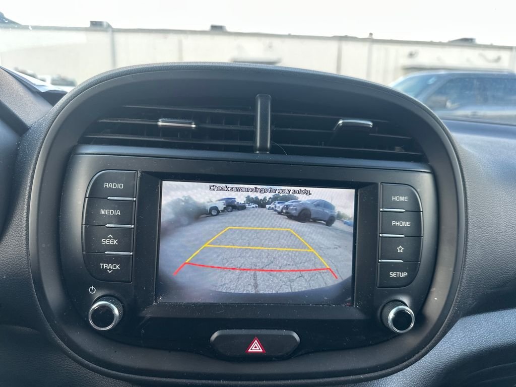 Used 2021 White Kia S image 15