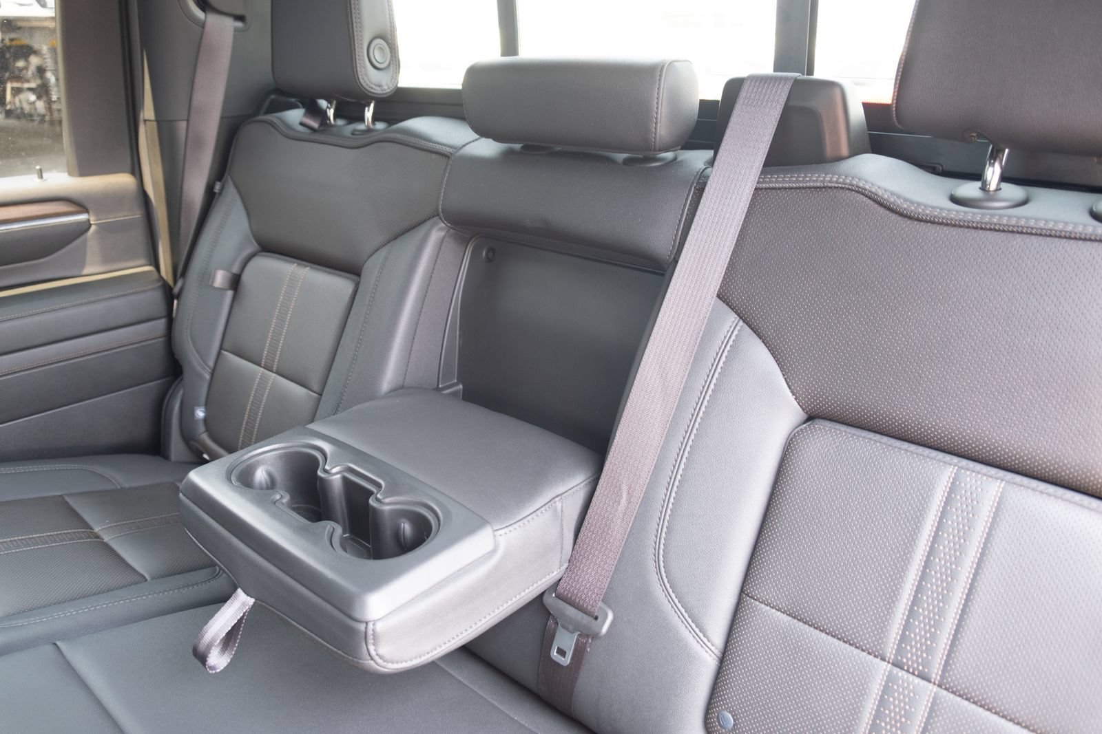 Used 2024 Summit White Chevrolet High Country image 22