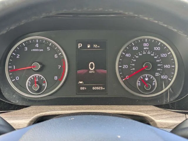 Used 2021 Silver Kia EX image 27