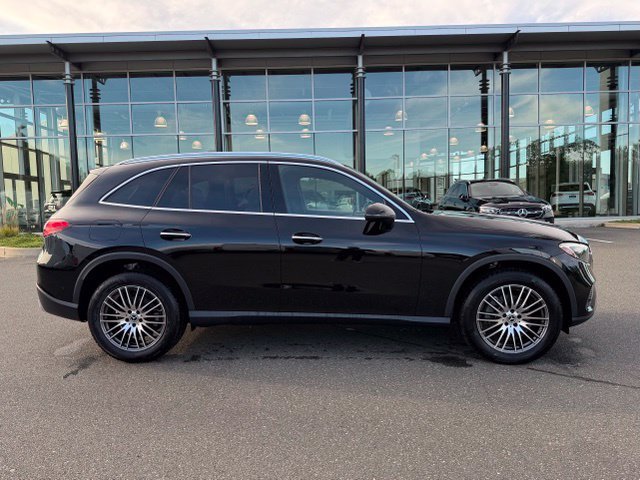 Certified Used 2024  Mercedes-Benz GLC 300 image 8