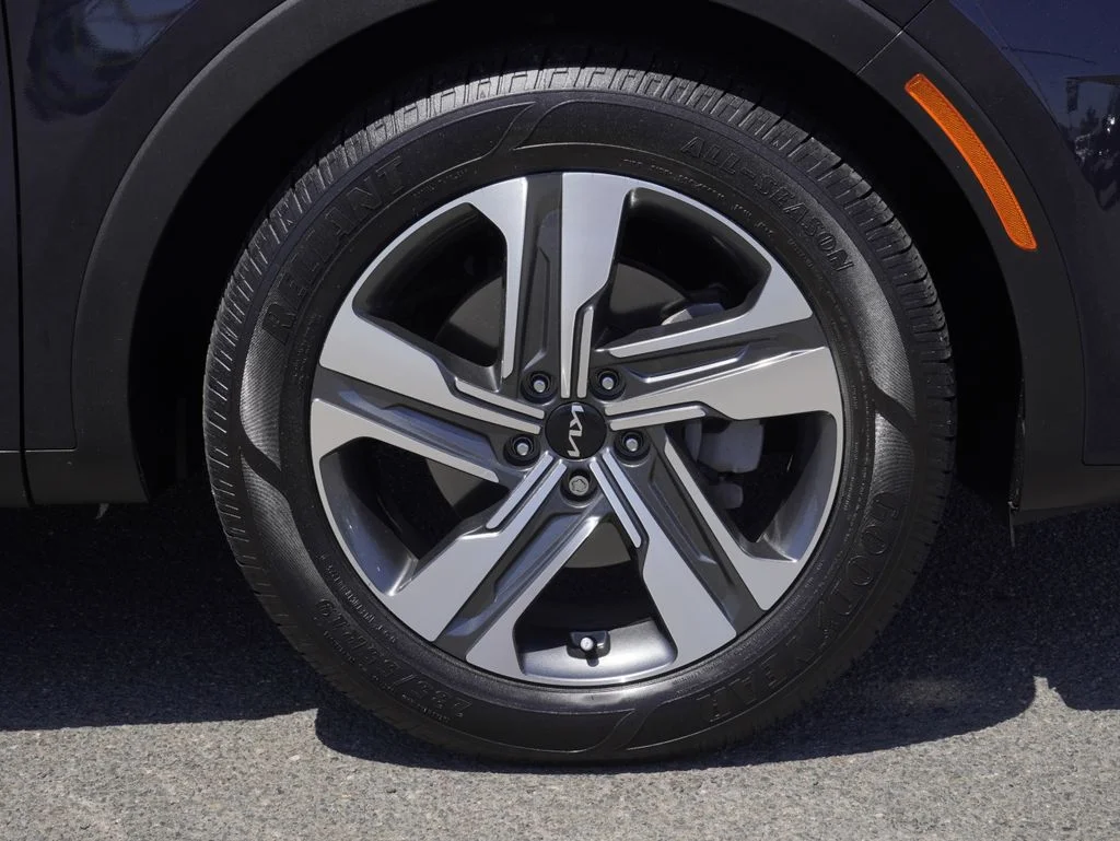 Certified Used 2023 Blue Kia SX Prestige image 9