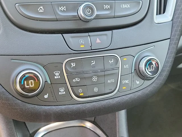 2025 Chevrolet Malibu 1LT - Photo 33