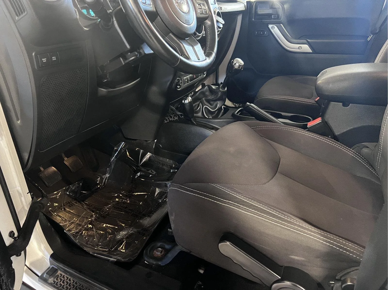 2014 Jeep Wrangler Unlimited Rubicon - Photo 14