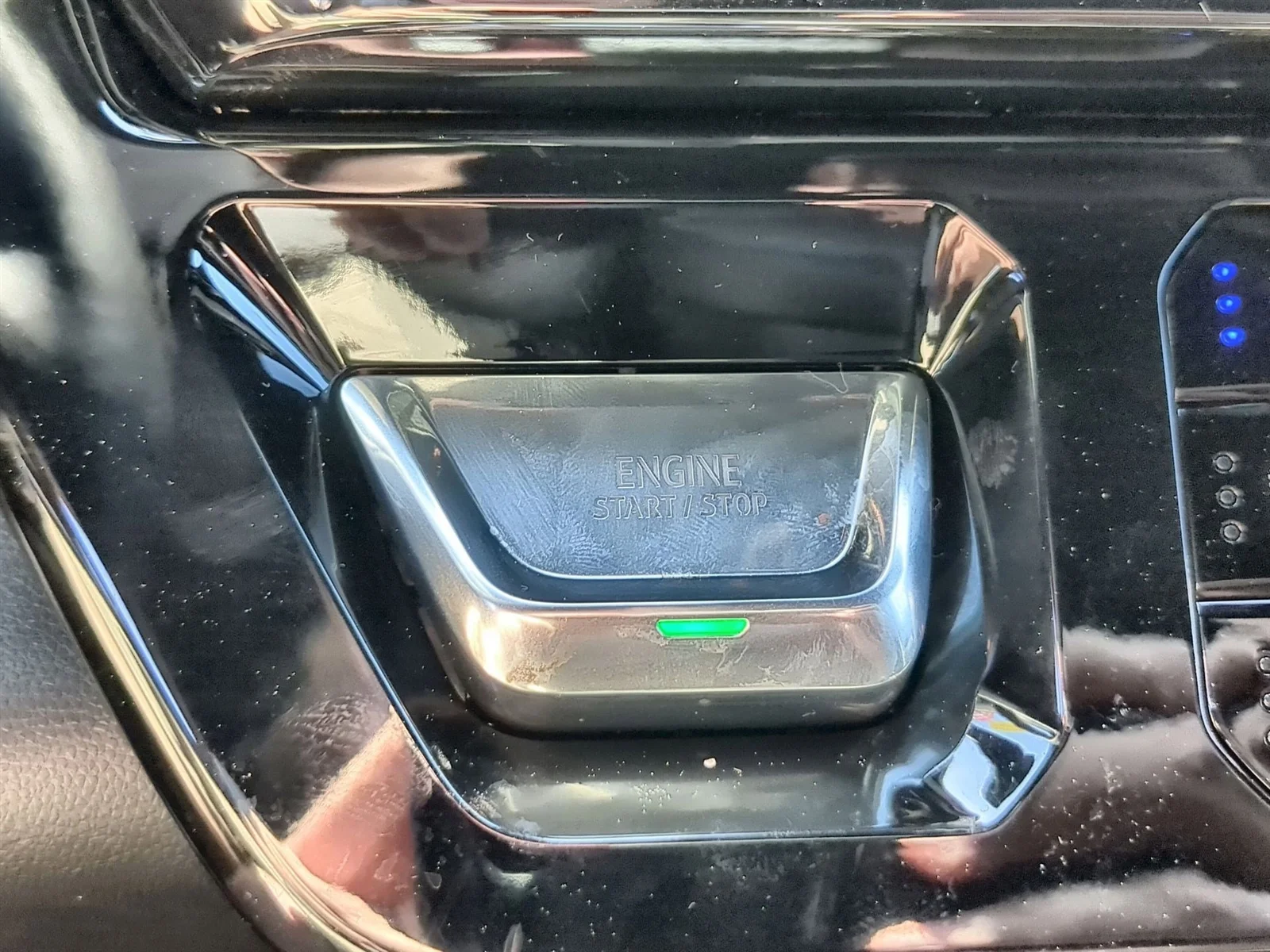 New 2026 Summit White GMC AT4X image 17