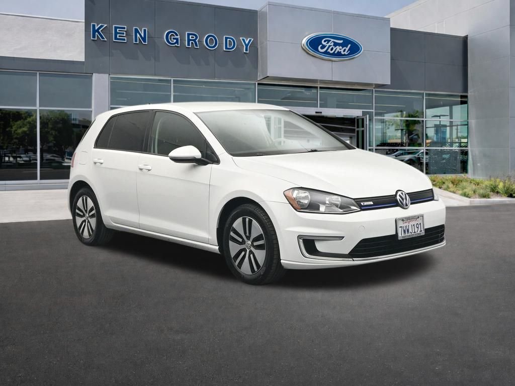 2016 Volkswagen e-Golf e-Golf SE