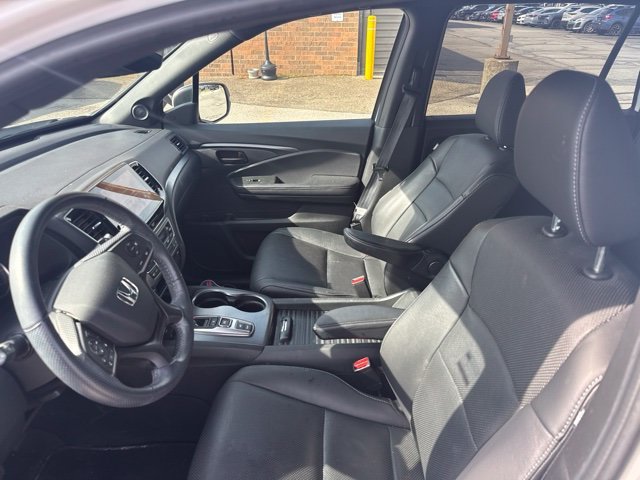 2023 Honda Passport EX-L - Photo 5