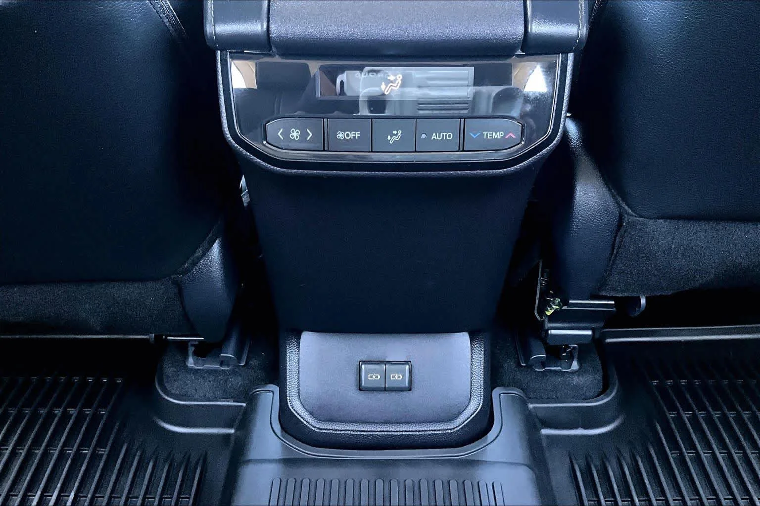 Certified Used 2026 Heavy Metal Toyota Hybrid XLE image 35
