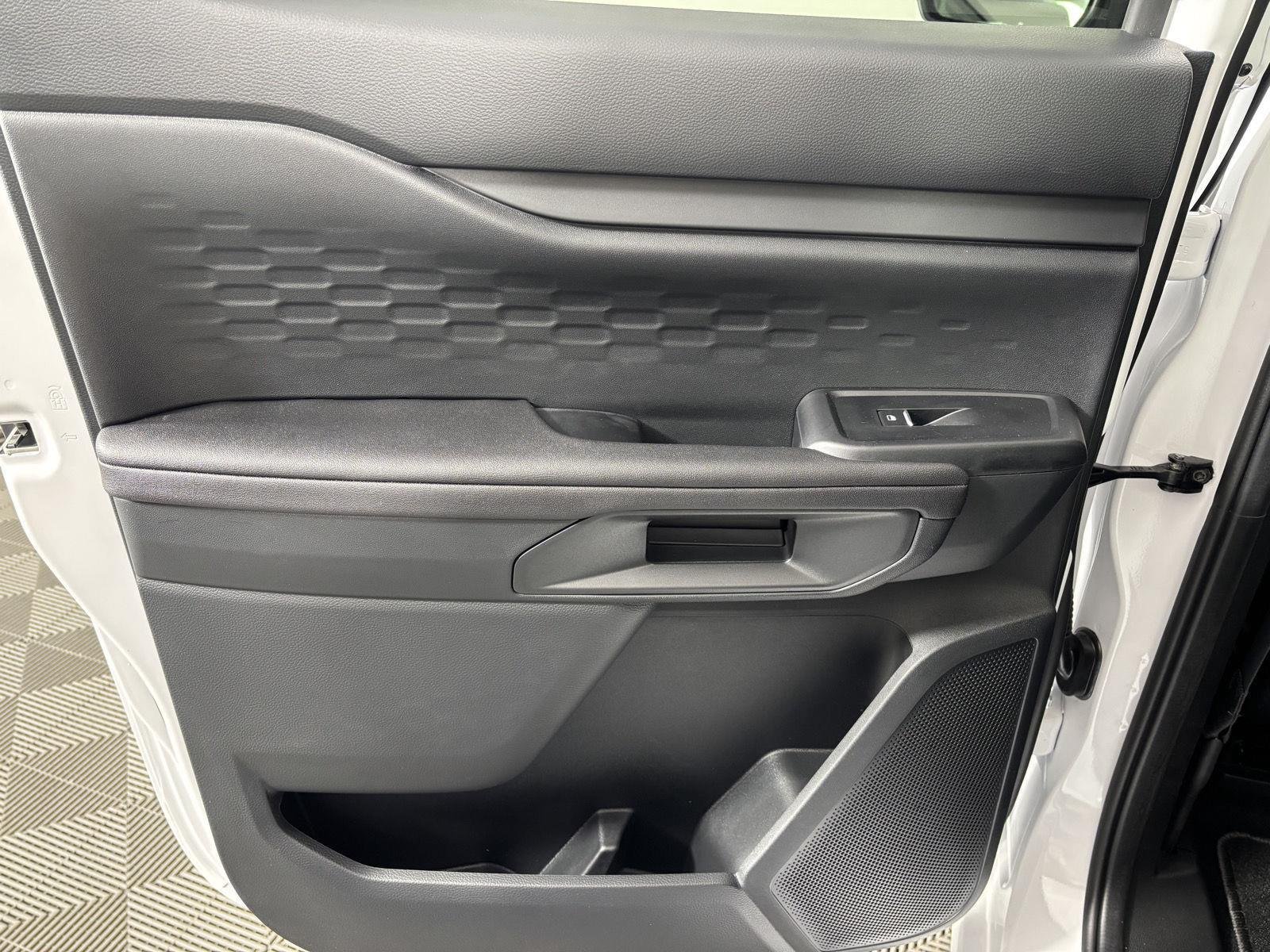 Used 2026 Oxford White Ford XL image 17